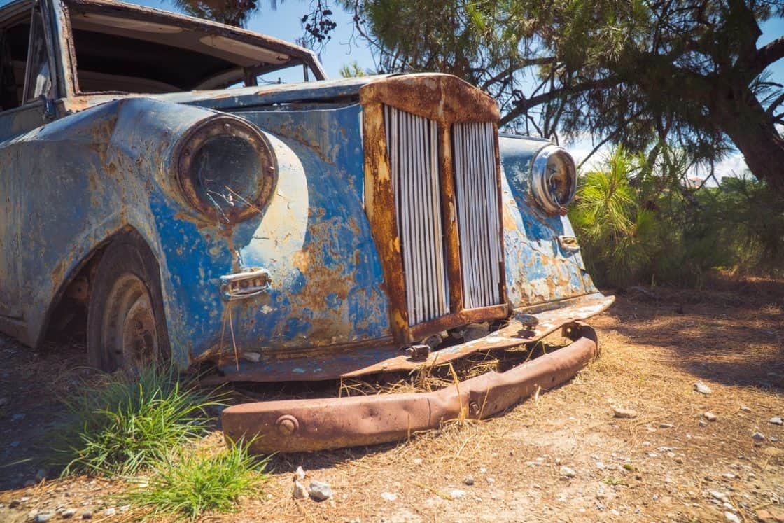 How to Properly Dispose Of Junk Cars – Selling Them to Certified Services
