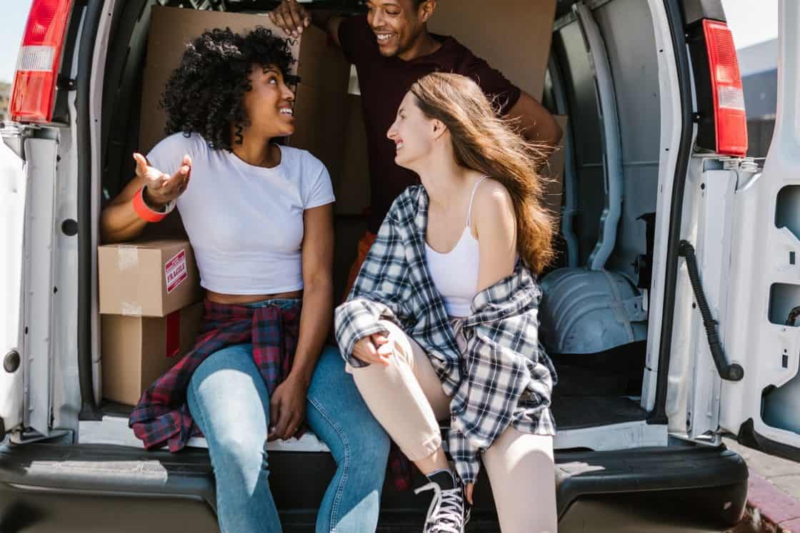 Must-Know Facts and Details When Opting to Hire Professional Moving Services