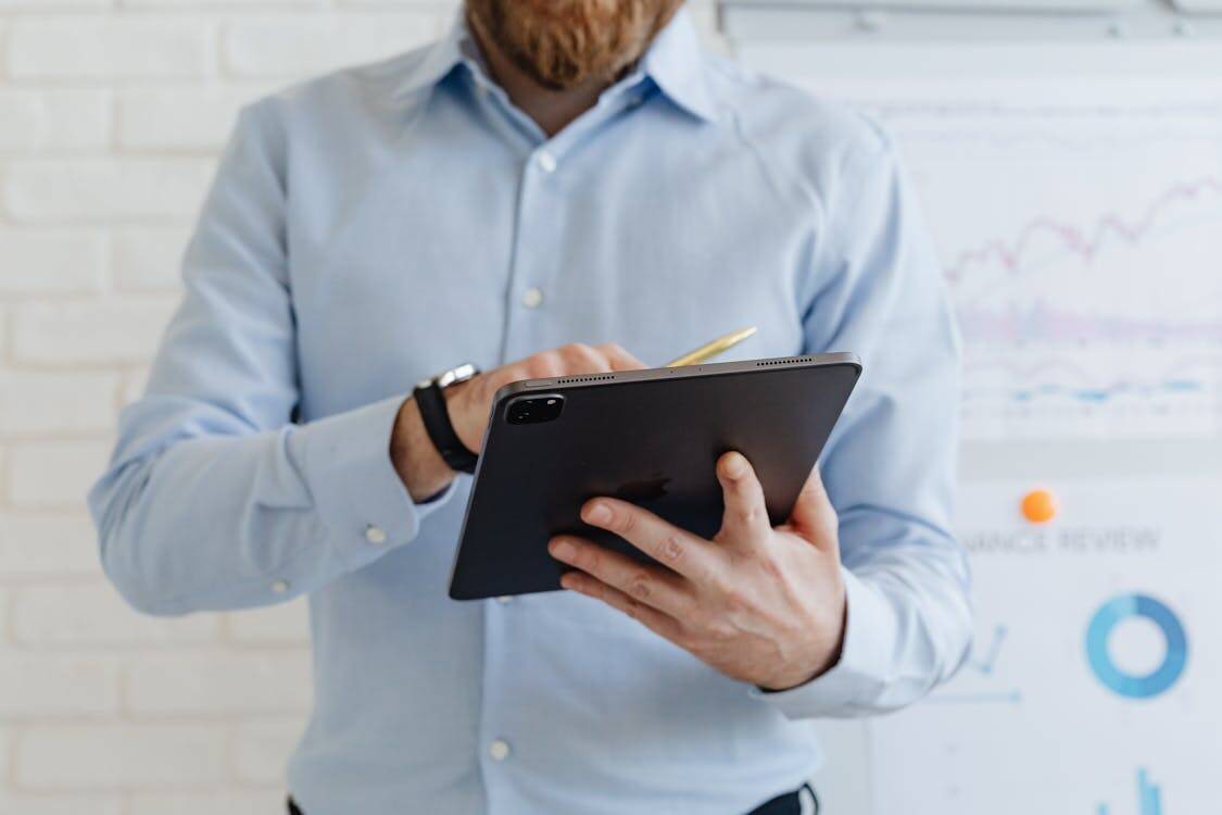 How Businesses Benefit From Integrating AI Technology